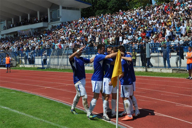 CSMS - Astra, 5 lei la peluze