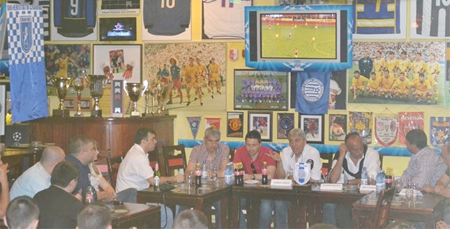 Fanii au luat la întrebări noul staff