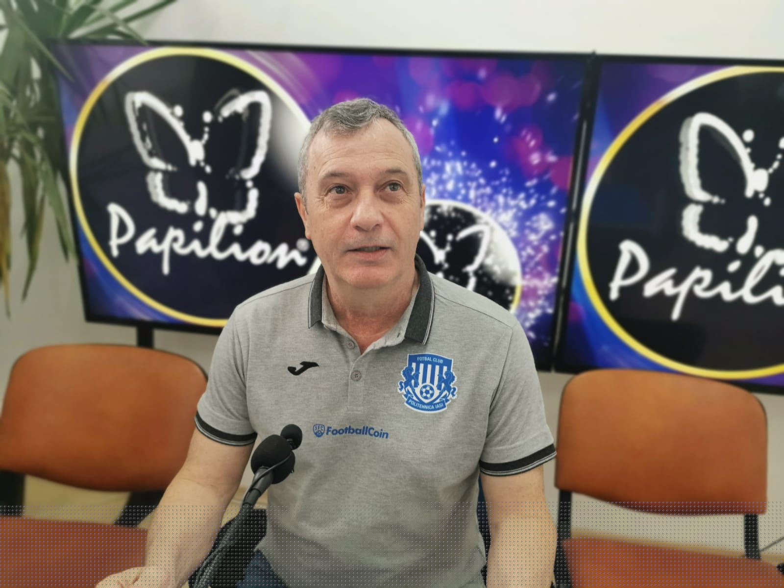 Mircea Rednic: 