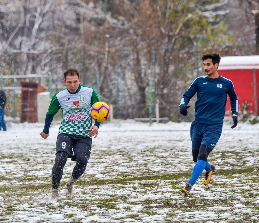 Amical cu Bradu Borca