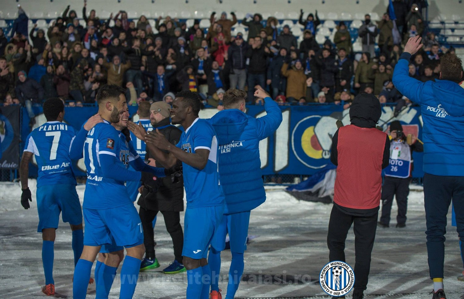 Politehnica este în PLAYOFF!
