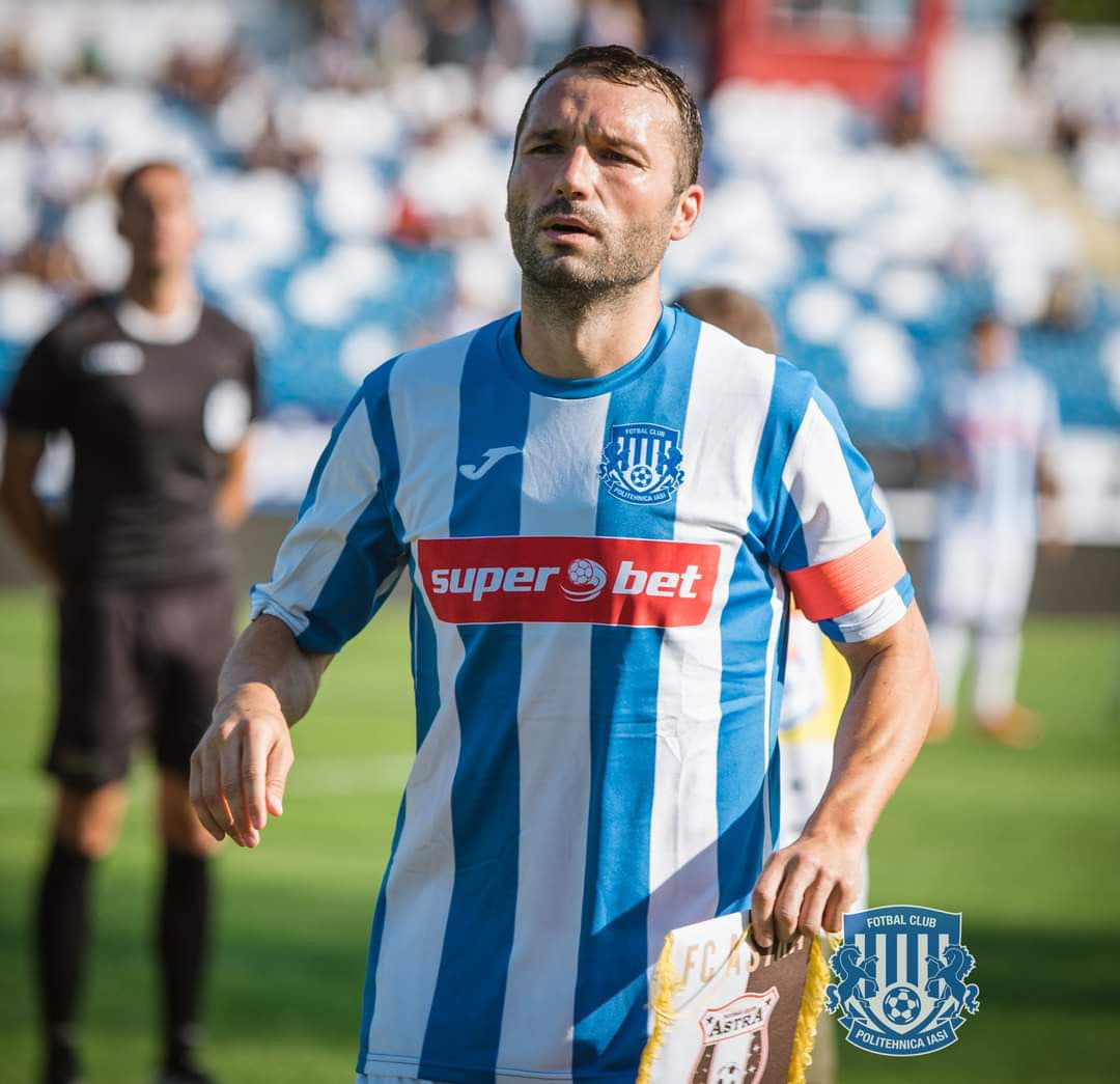Cosmin Frăsinescu și-a reziliat contractul cu Poli