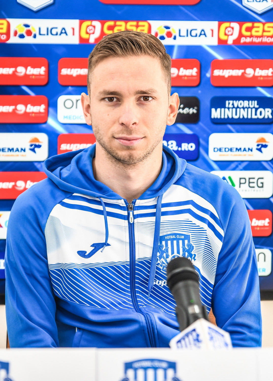 Răzvan Onea: 