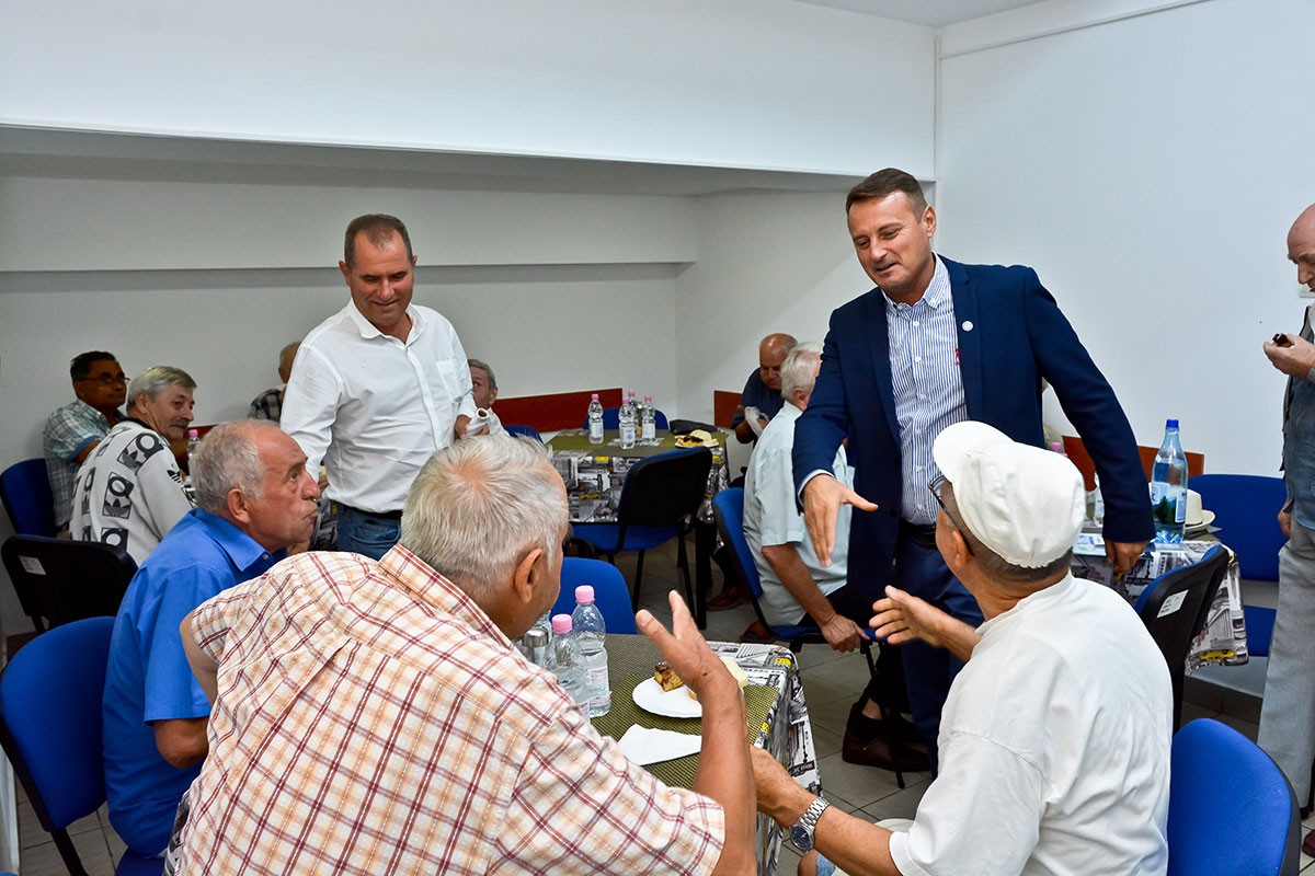 Politehnica, aproape de comunitate