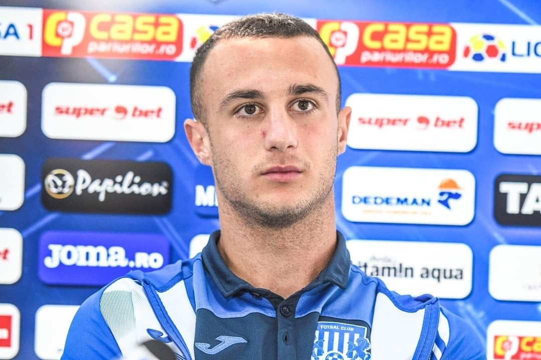 Nikos Baxevanos: 