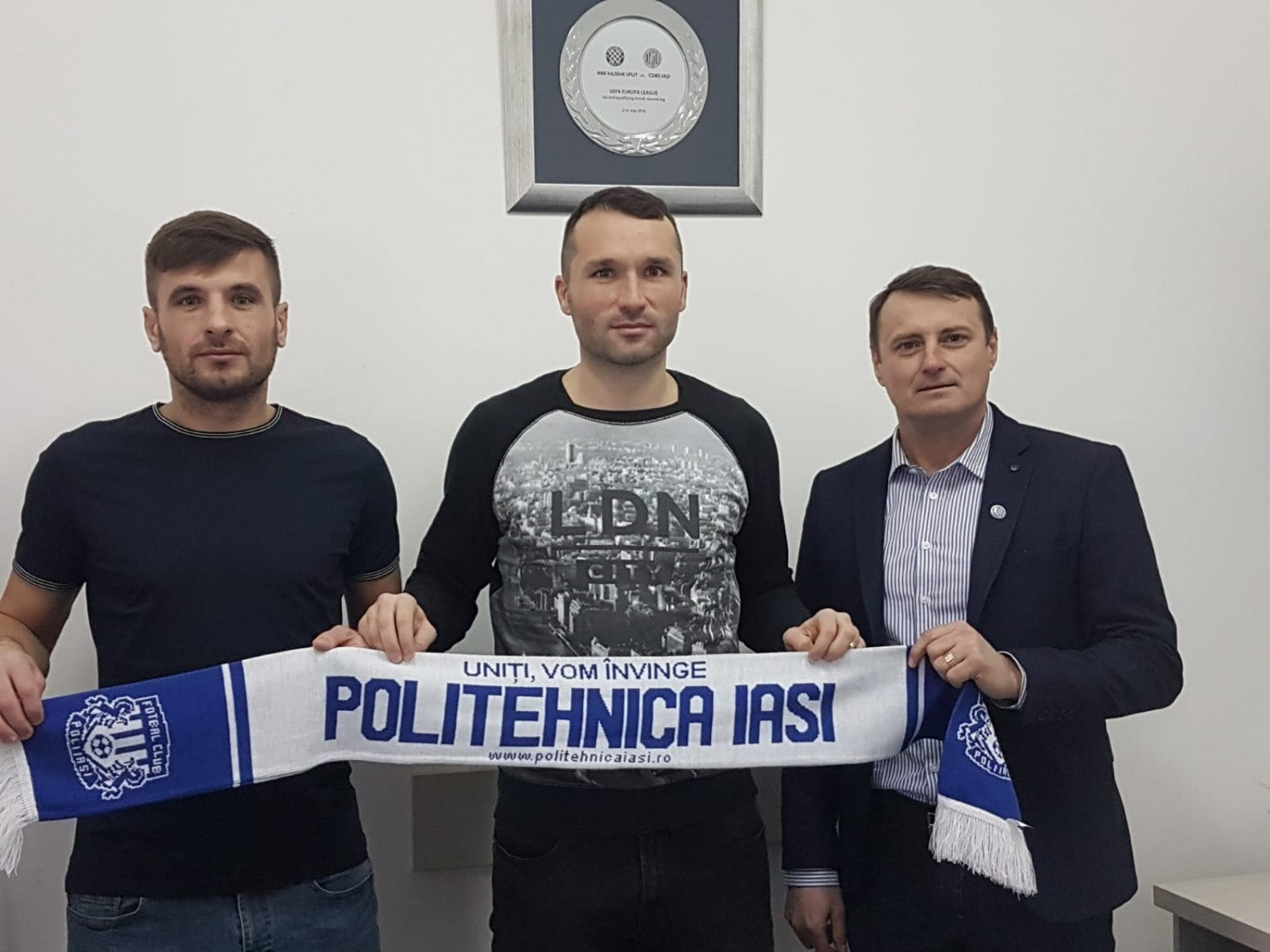 Mihalache și Frăsinescu au semnat prelungirea contractelor